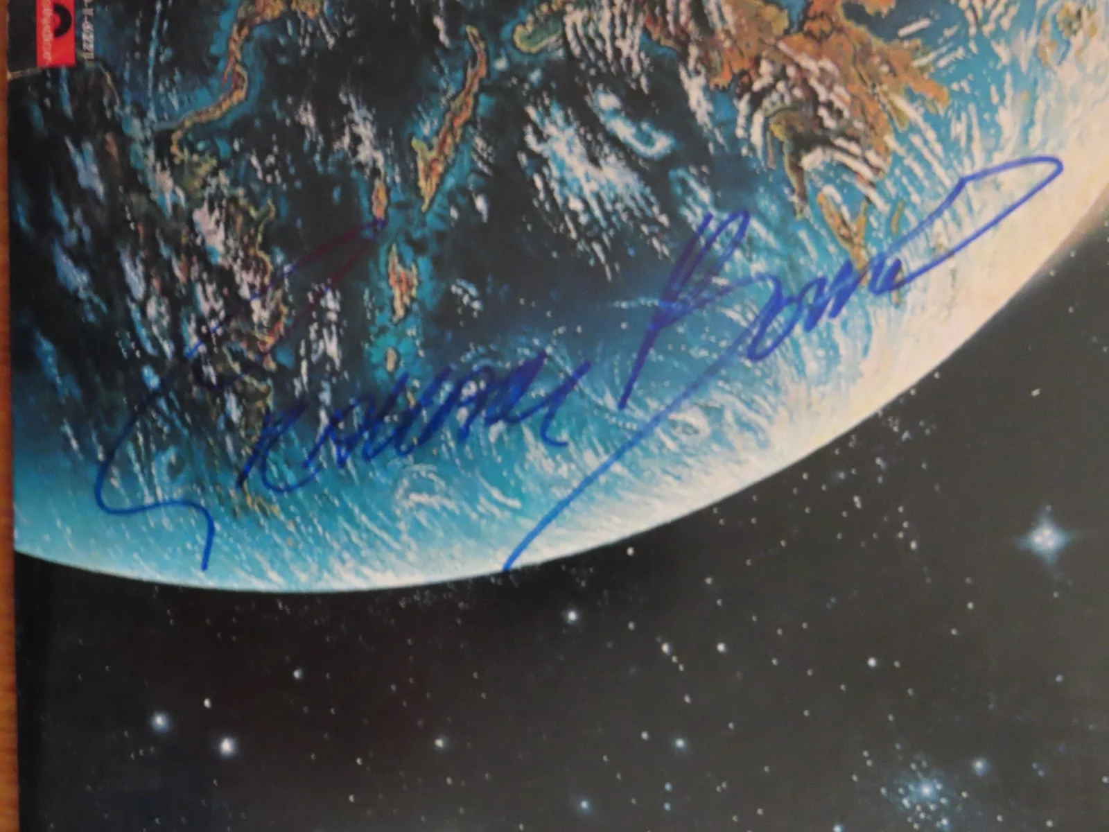 GRAHAM BONNETT signed RAINBOW "Down to Earth" 1979 Record / Album COA, image 2
