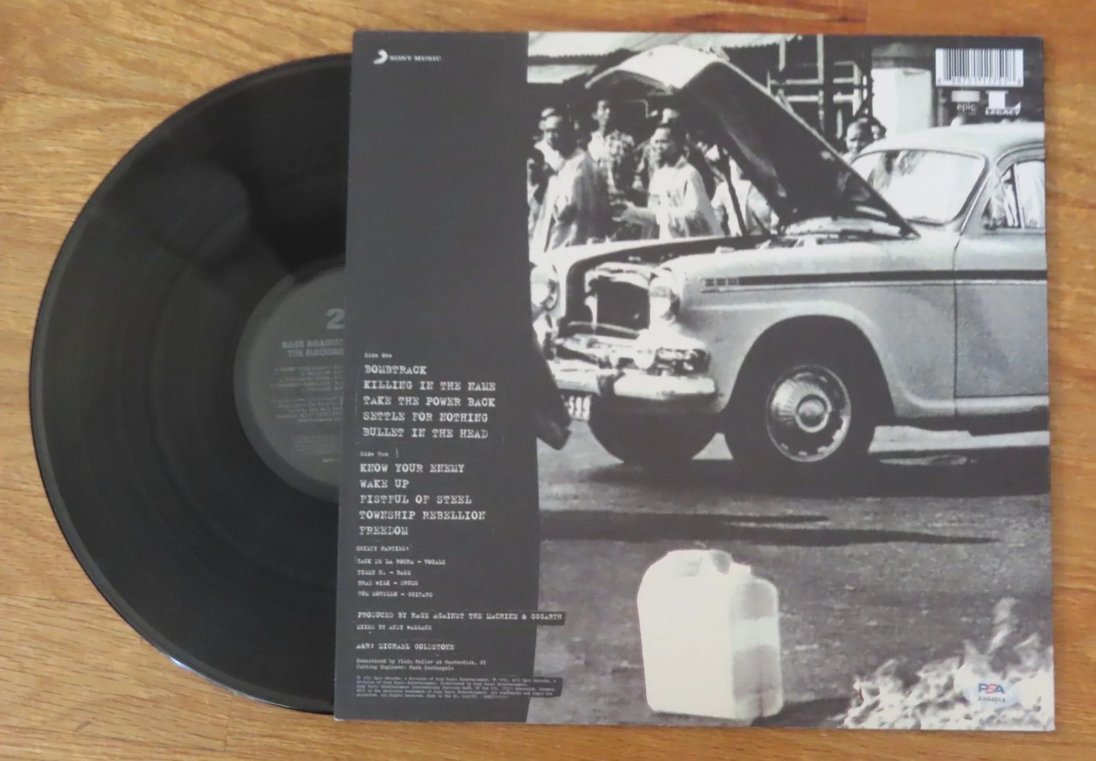 TOM MORELLO signed RAGE AGAINST THE MACHINE 1992 Record PSA Killing in the Name, image 3