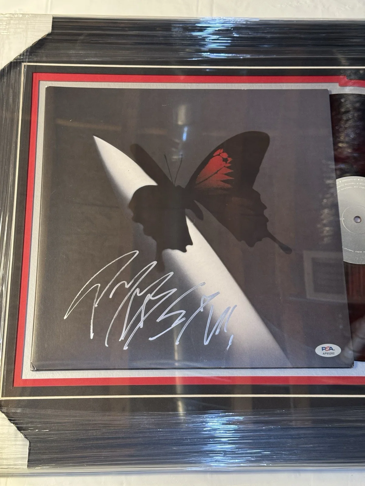 POST MALONE SIGNED AUTOGRAPH TWELVE CARAT TOOTHACHE VINYL RECORD FRAMED PSA COA, image 2