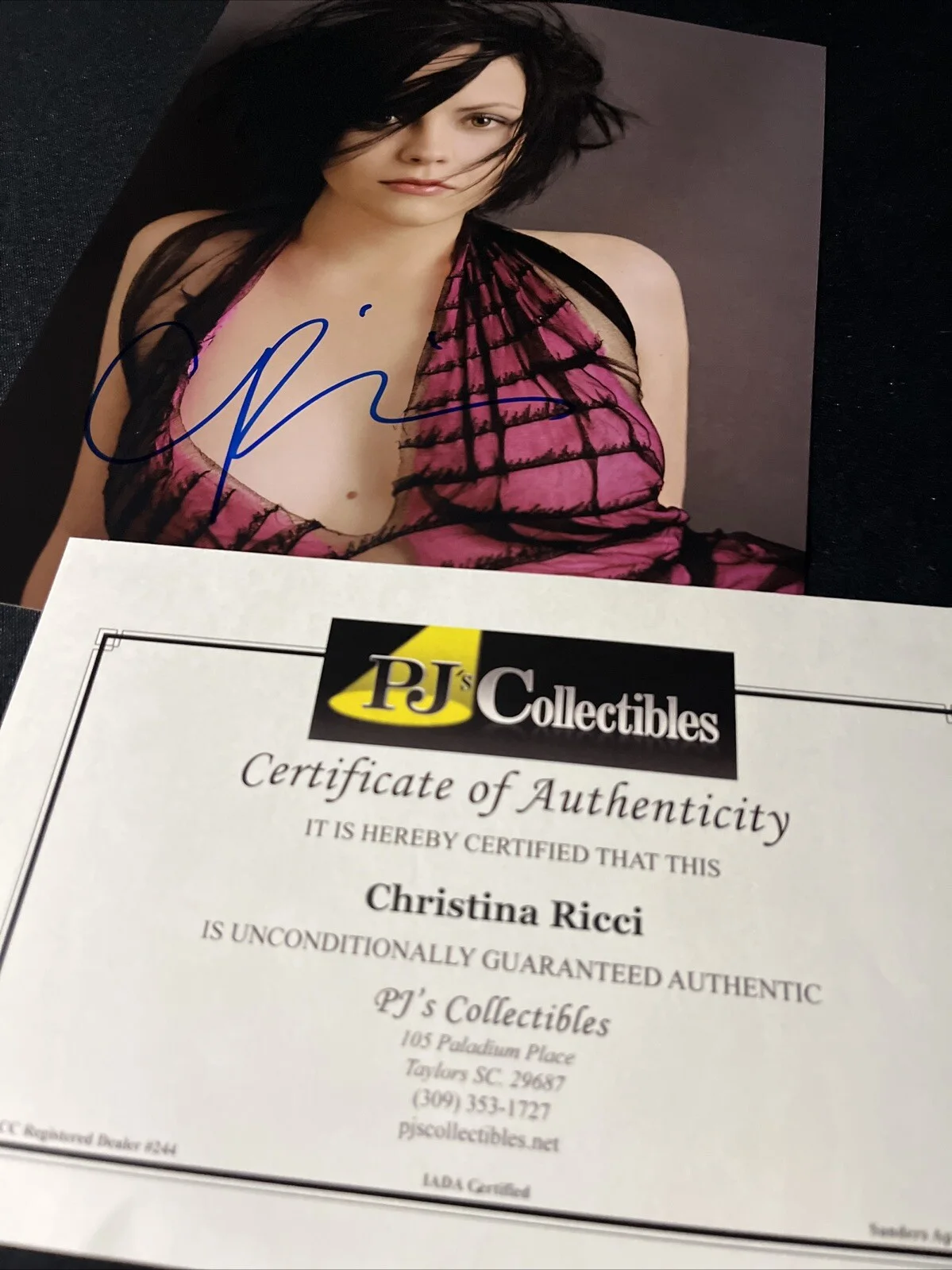 Christina Ricci — Christina Ricci Z Beginning Of Everything Signed 8x10 Sexy COA Rare Autograph, изображение 2