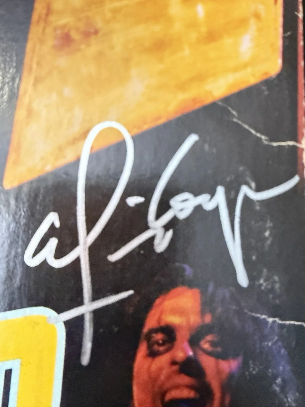 🎸🔥 Alice Cooper Signed “The Alice Cooper Show” Vinyl Album – Beckett 🔥🎸, image 2