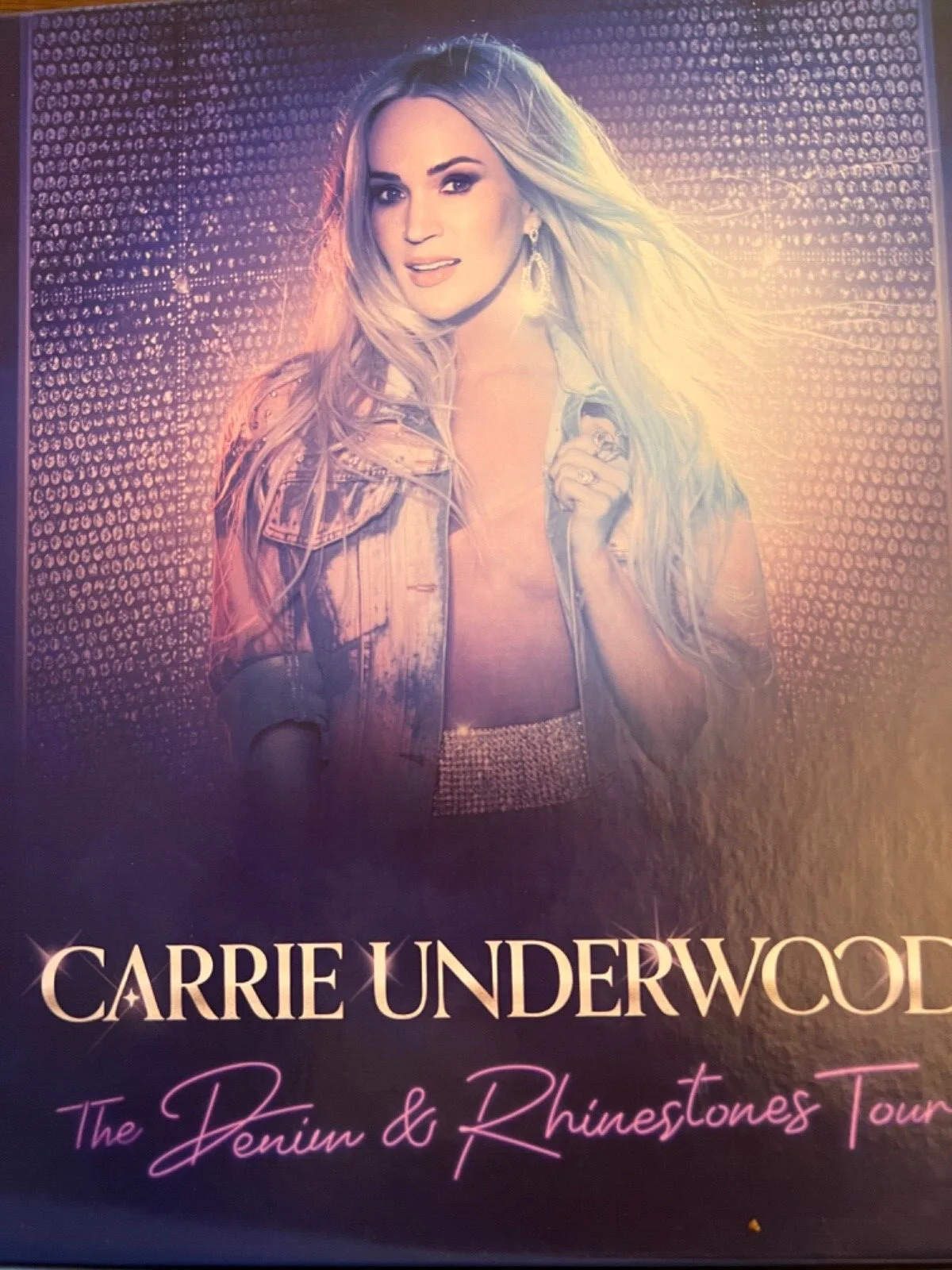 Carrie Underwood Denim and Rhinestones 2022 Tour VIP Merch Boxed Set Tote Pins, изображение 4