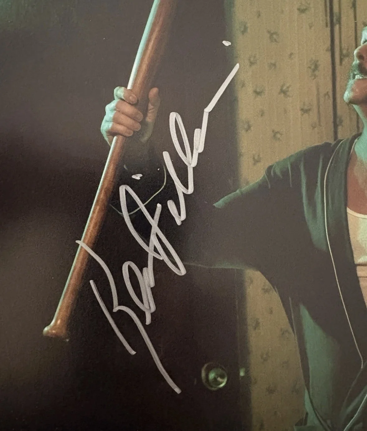 Kevin Dillon — Kevin Dillon AUTHENTIC Autographed Signed 8x10 Photo W/COA Beckett, image 2