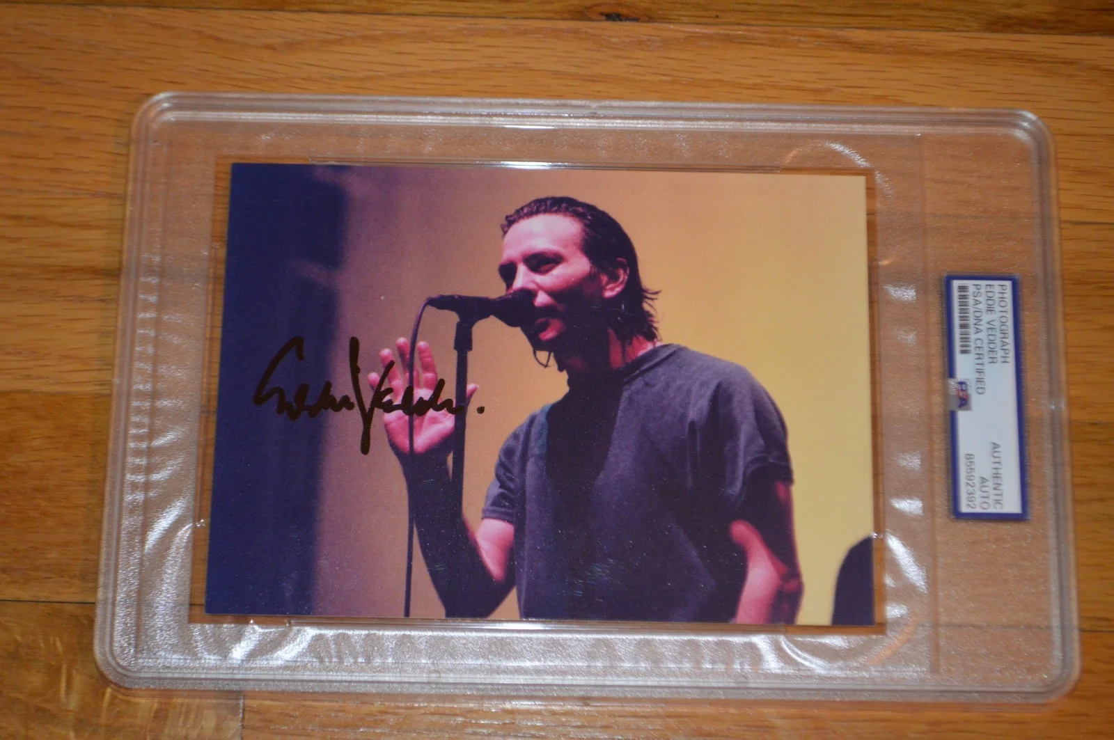 PEARL JAM ~ Eddie Vedder Autographed 5x7 Color Photo Encapsulated PSA COA, изображение 5