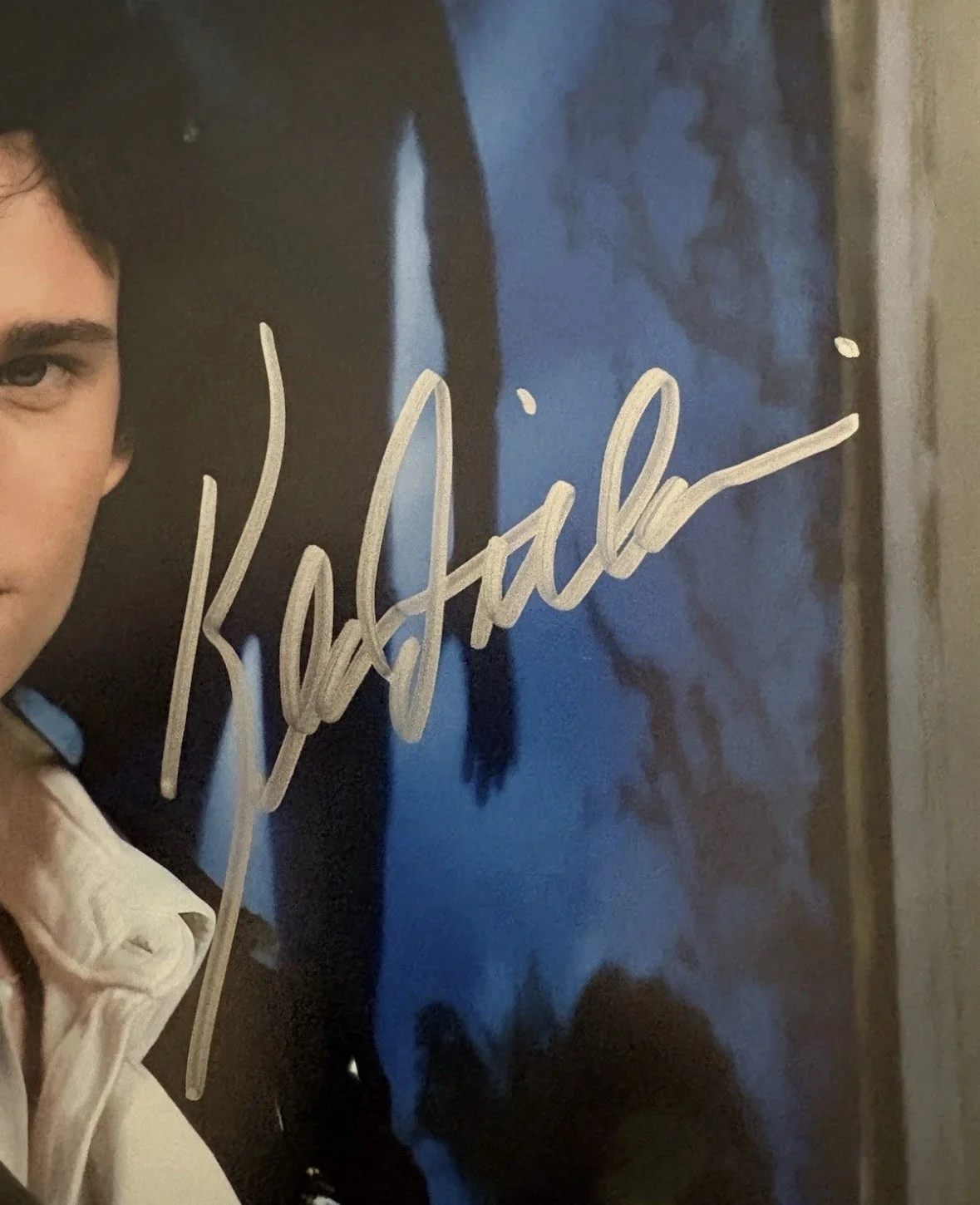 KEVIN DILLON — KEVIN DILLON AUTOGRAPHED SIGNED 8x10 PHOTO ENTOURAGE W/ COA Beckett, изображение 2