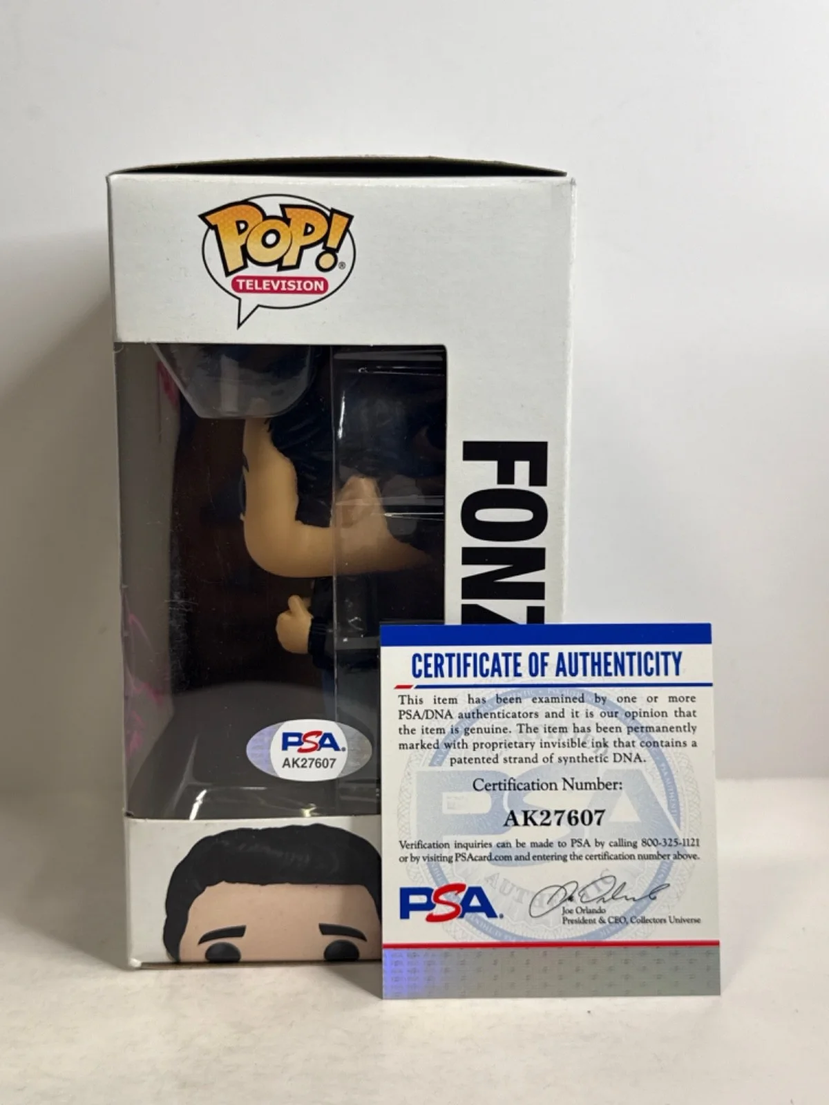 Henry Winkler — Henry Winkler Signed Happy Days Fonzie Funko #1124 PSA AK27607, изображение 2