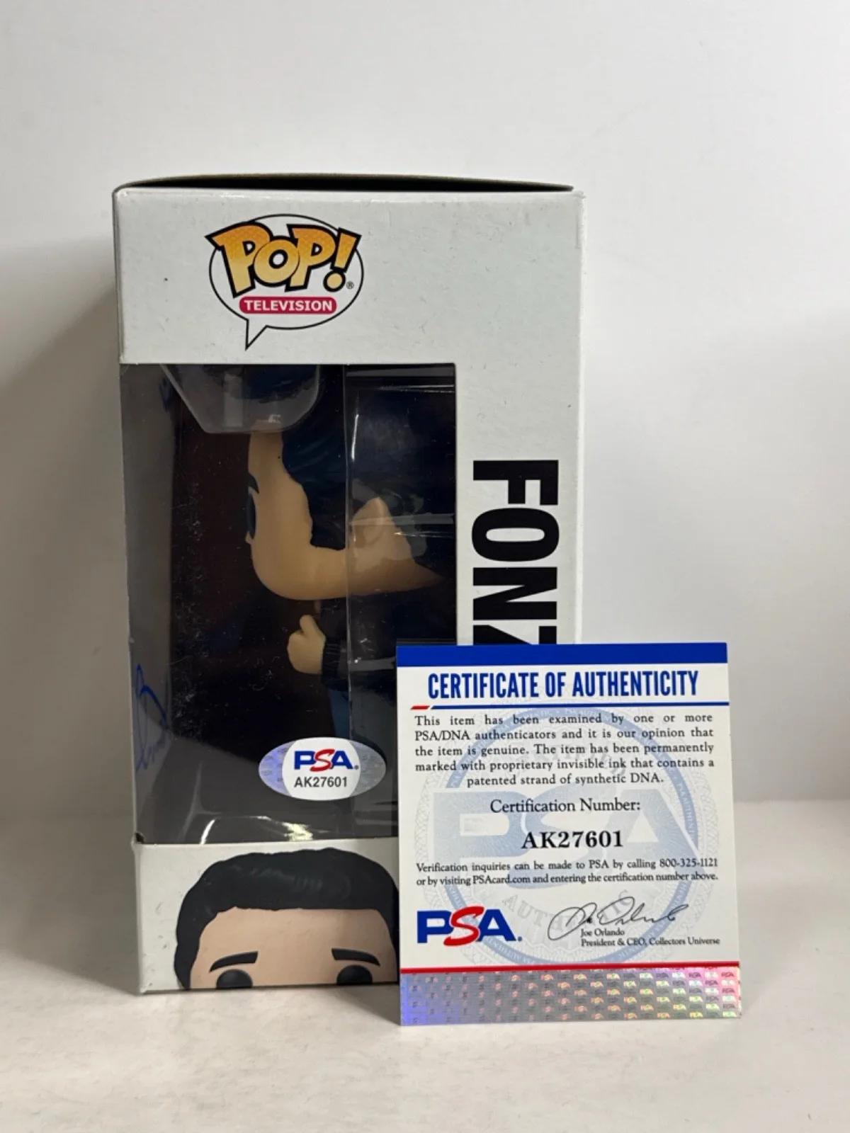 Henry Winkler — Henry Winkler Signed Happy Days Fonzie Funko #1124 PSA AK27601, изображение 2