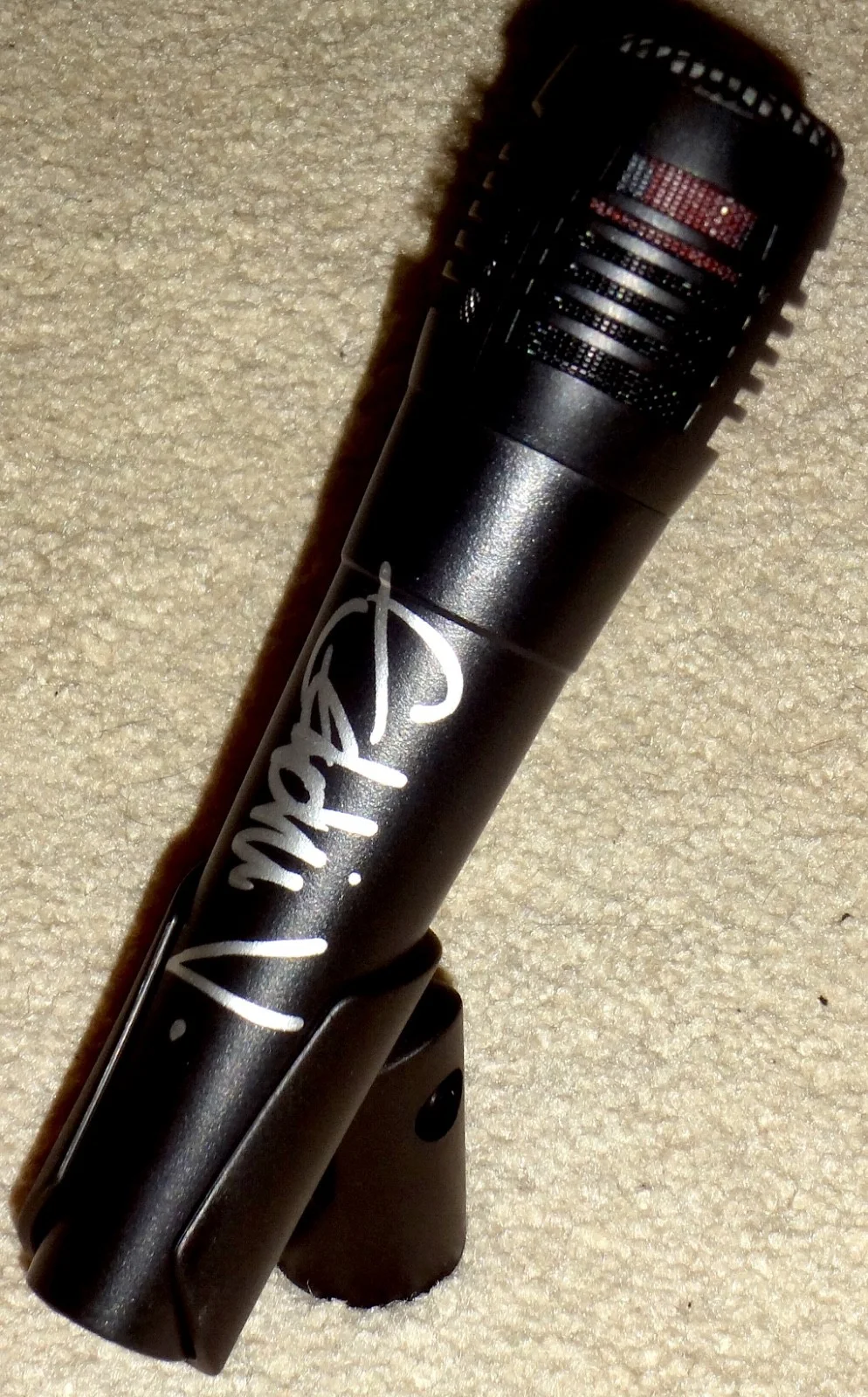 PEARL JAM EDDIE VEDDER HAND SIGNED AUTOGRAPHED MICROPHONE! RARE EXACT PROOF+COA, image 3