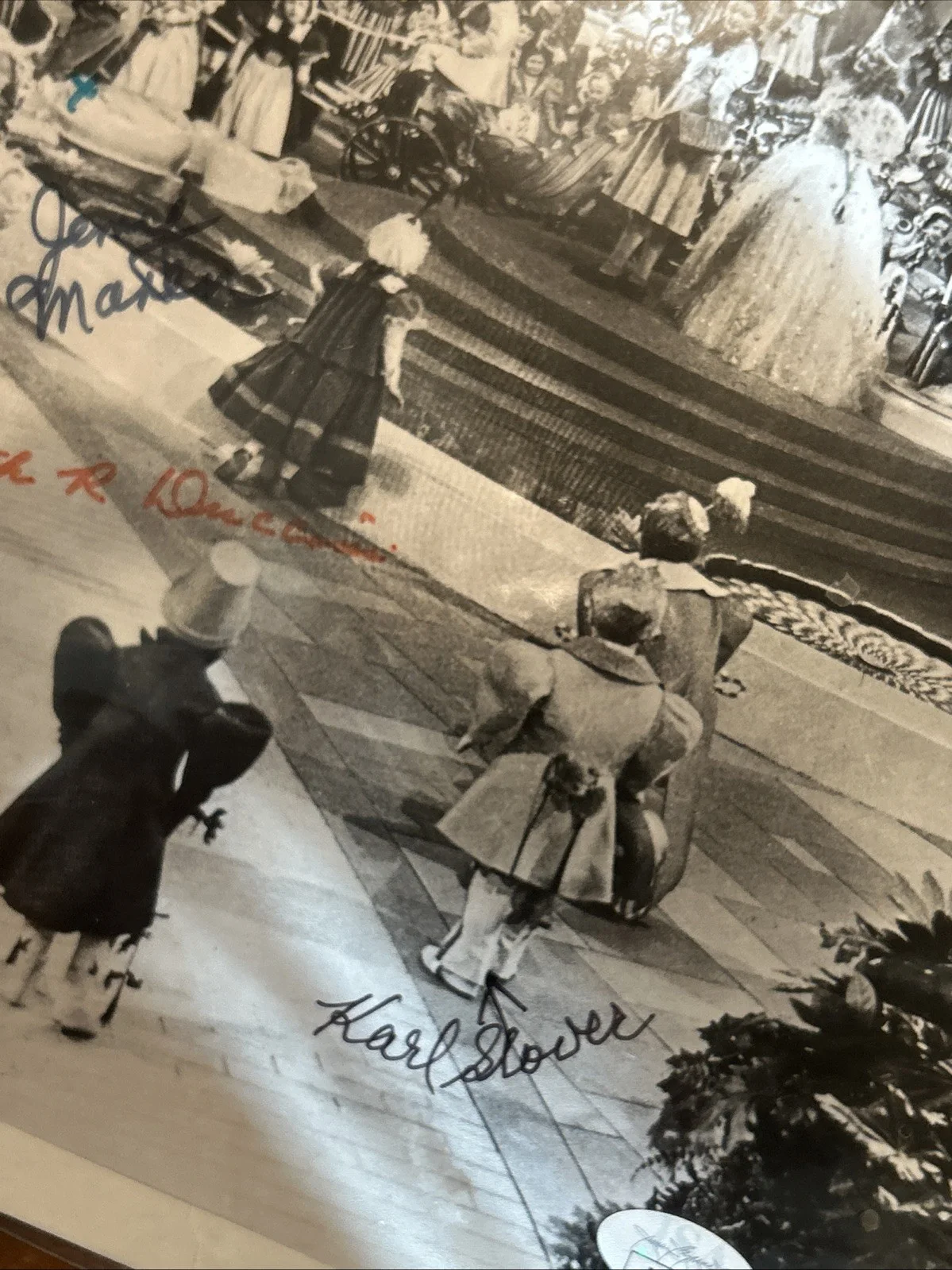 Wizard of Oz Signed Photo Munchkin Cast Jerry Maren Mickey Carroll JSA COA, image 5