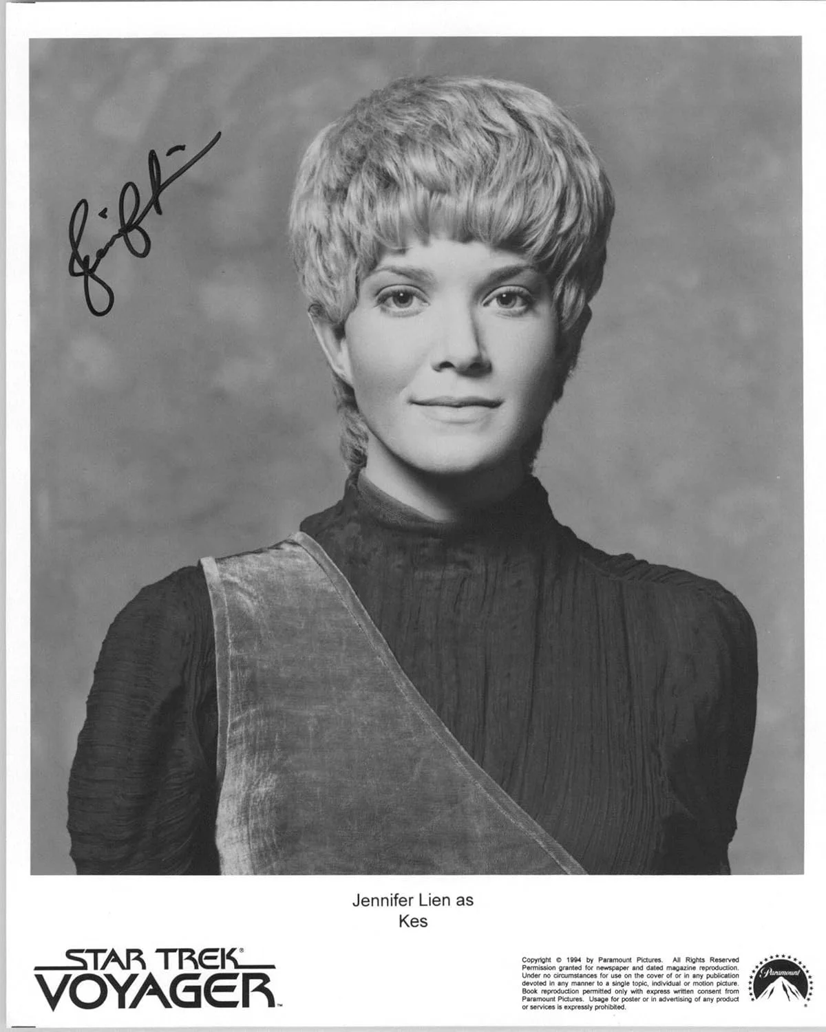 Jennifer Lien — Jennifer Lien Signed Autographed "Star Trek" Glossy 8x10 Photo