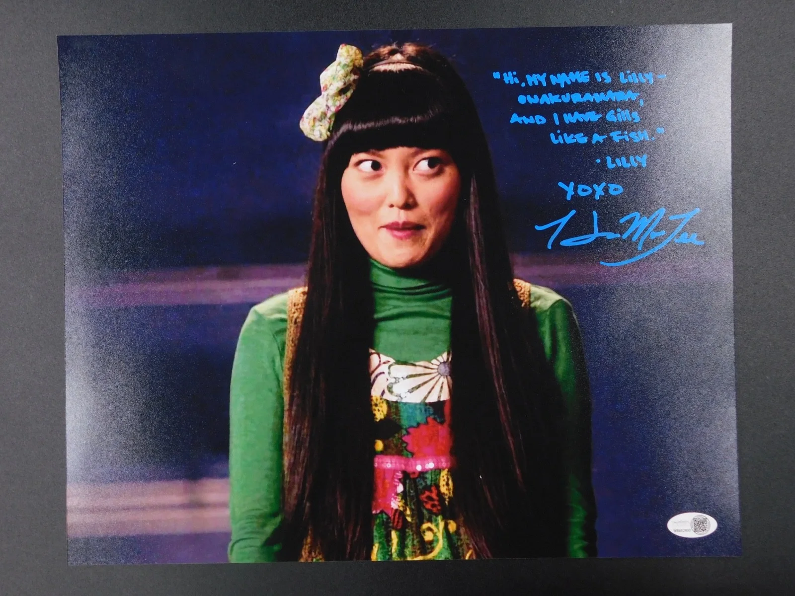 Hana Mae Lee — Hana Mae Lee Signed/Autographed 11x14 Photo Inscribed JSA COA Pitch Perfect