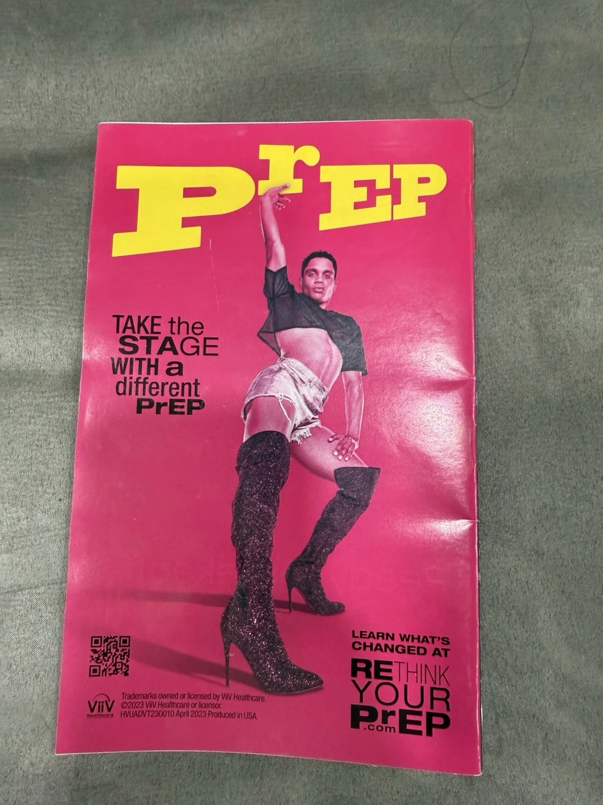 APPROPRIATE authentic hand signed NYC playbill signed by SARAH PAULSON+cast, image 2