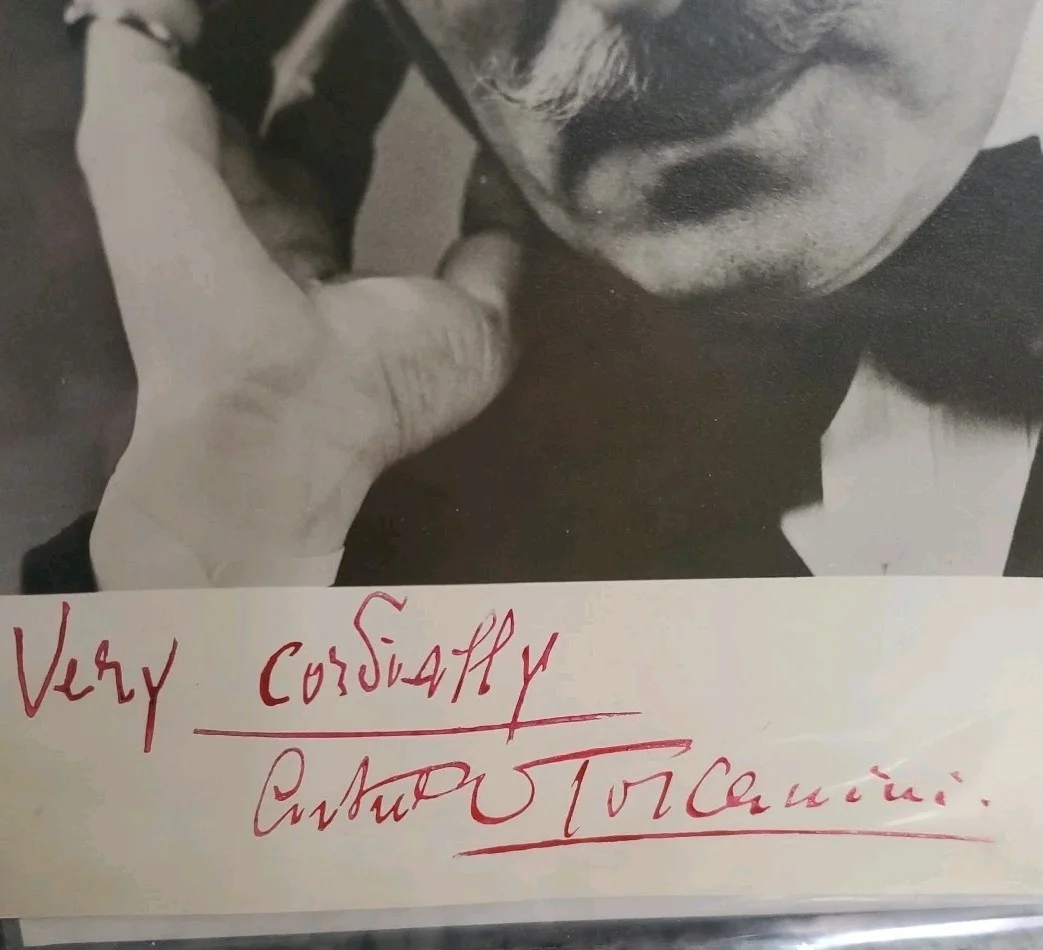Arturo Toscanini — ARTURO TOSCANINI - BEAUTIFUL AUTOGRAPHED SIGNED PHOTOGRAPH, image 3