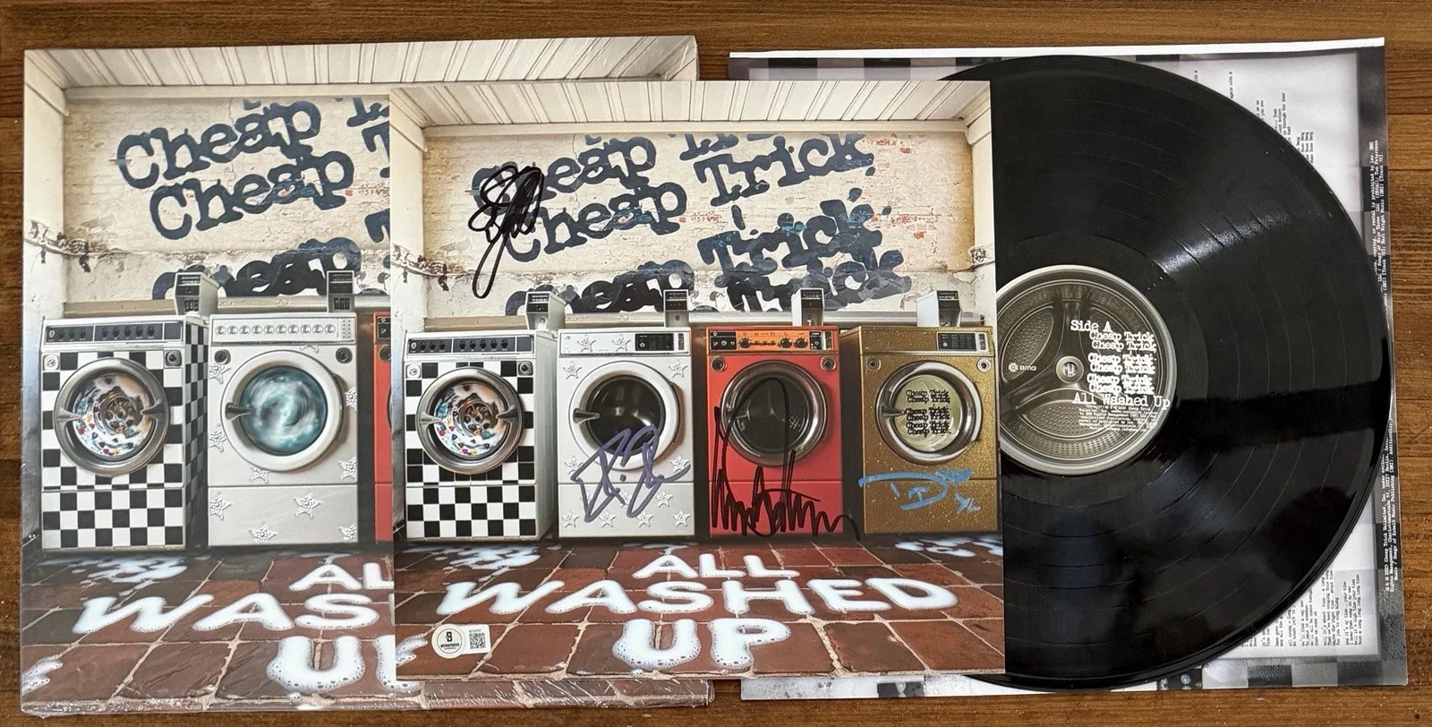 BAND SIGNED CHEAP TRICK ALL WASHED UP COVER ART CARD & VINYL LP BECKETT BAS COA, изображение 4
