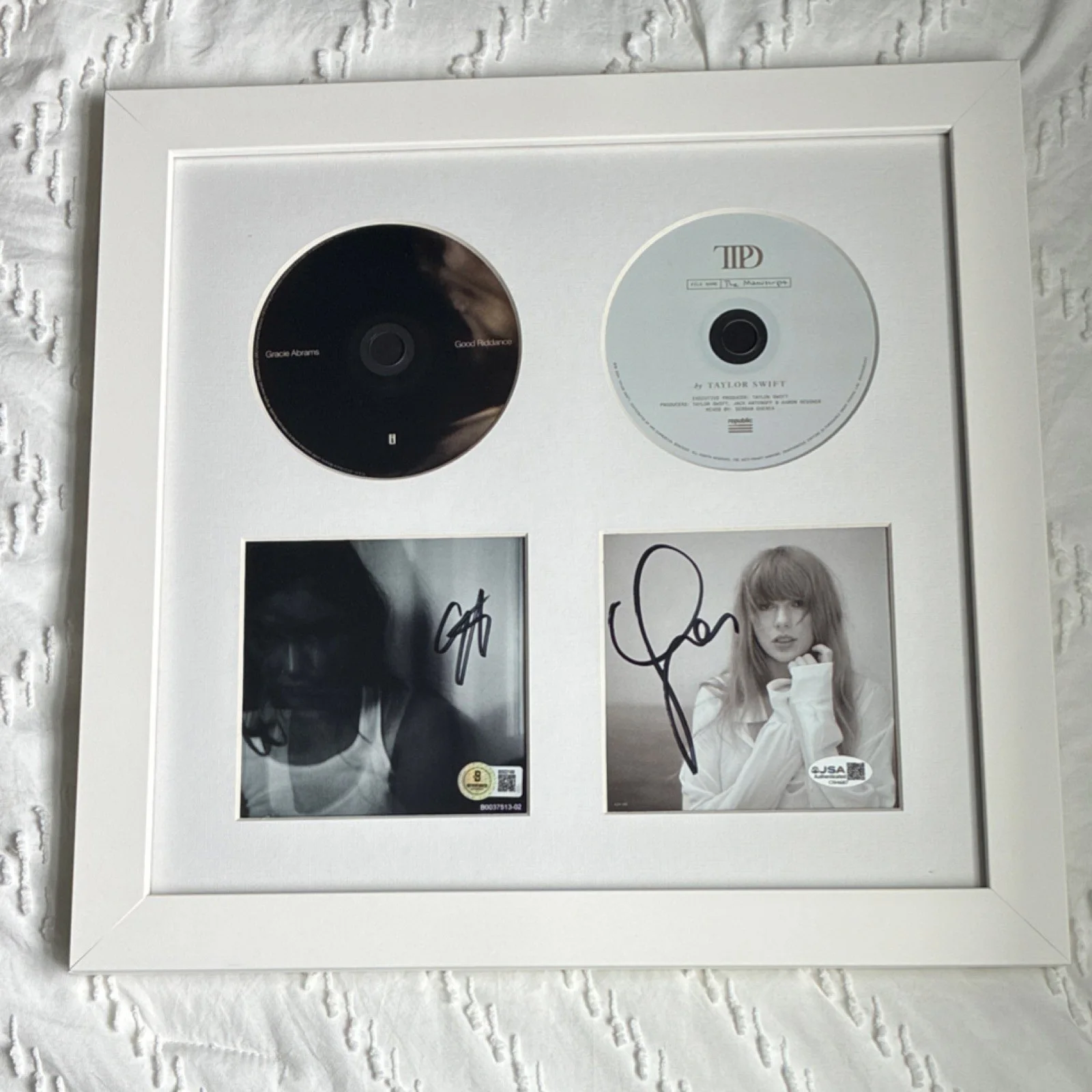 Taylor Swift TTPD & Gracie Abrams Dual Signed CDs | Eras Tour | Wood Framed, изображение 2