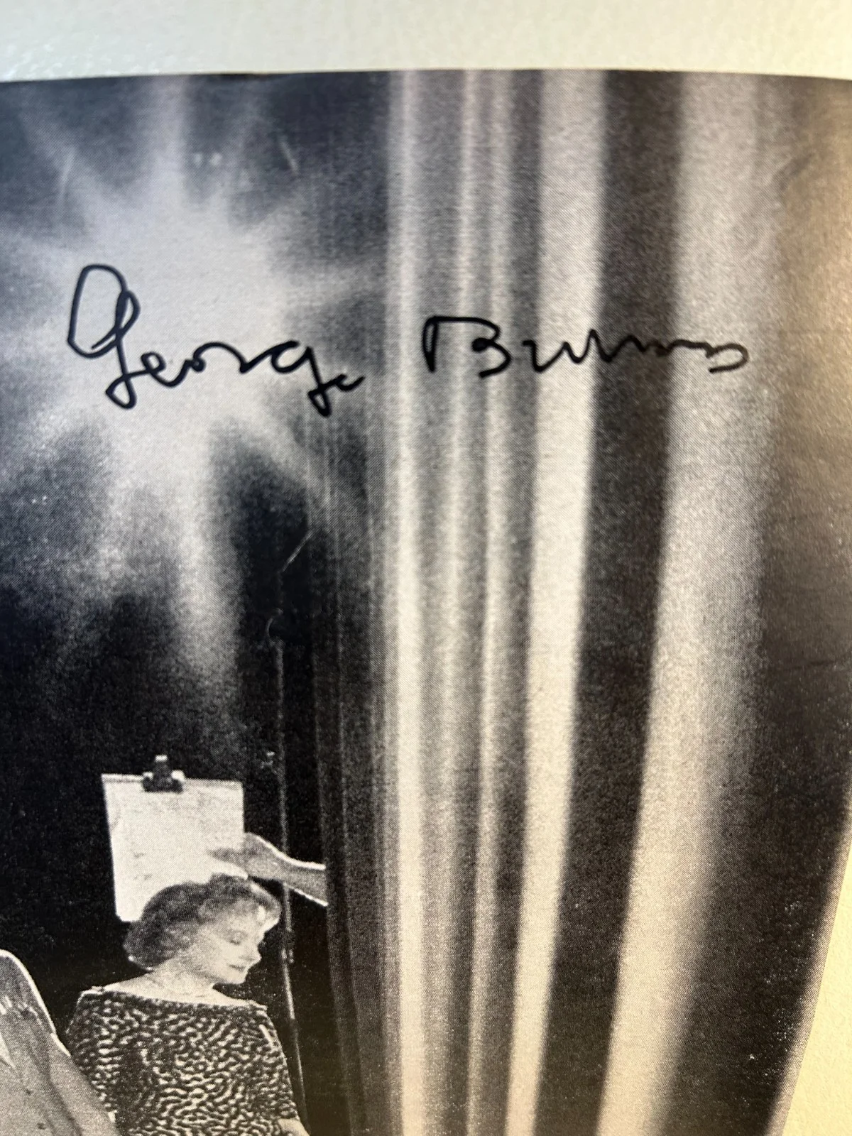 George Burns — Rare George Burns autograph on a magazine page from Life Magazine 1958, изображение 2