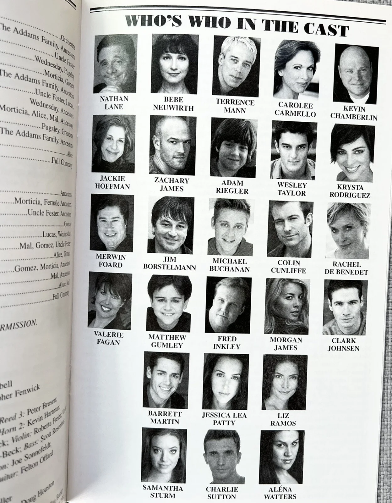 Bebe Neuwirth & Kevin Chamberlin Signed IP The Addams Family Playbill -Authentic, изображение 2
