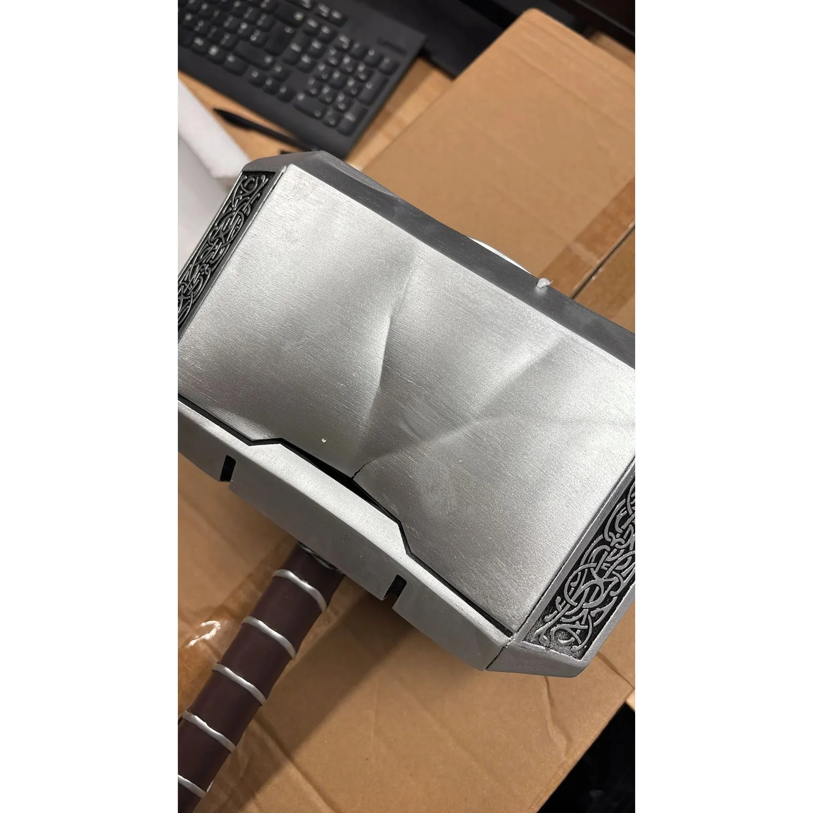 Marvel Resin Thor Hammer 'Mjolnir' 1:1 Replica with Rock Base DAMAGED, image 3