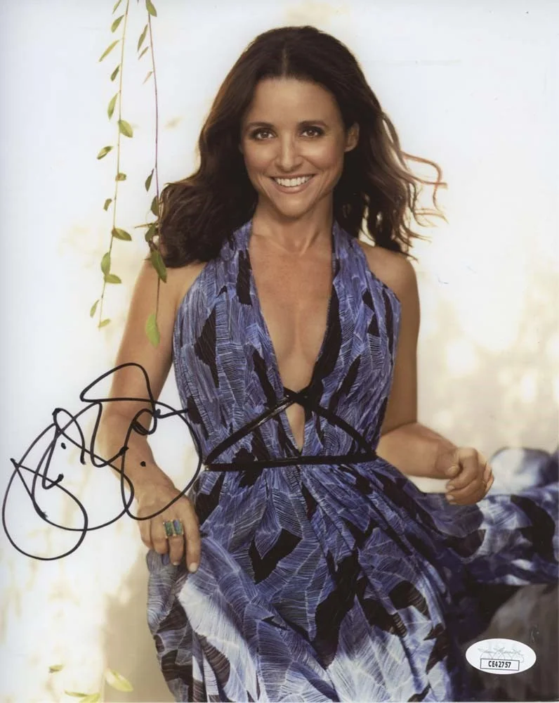 a star — Julia Louis-Dreyfus Seinfeld Elaine 8X10 Photo Hand Signed Autographed JSA COA