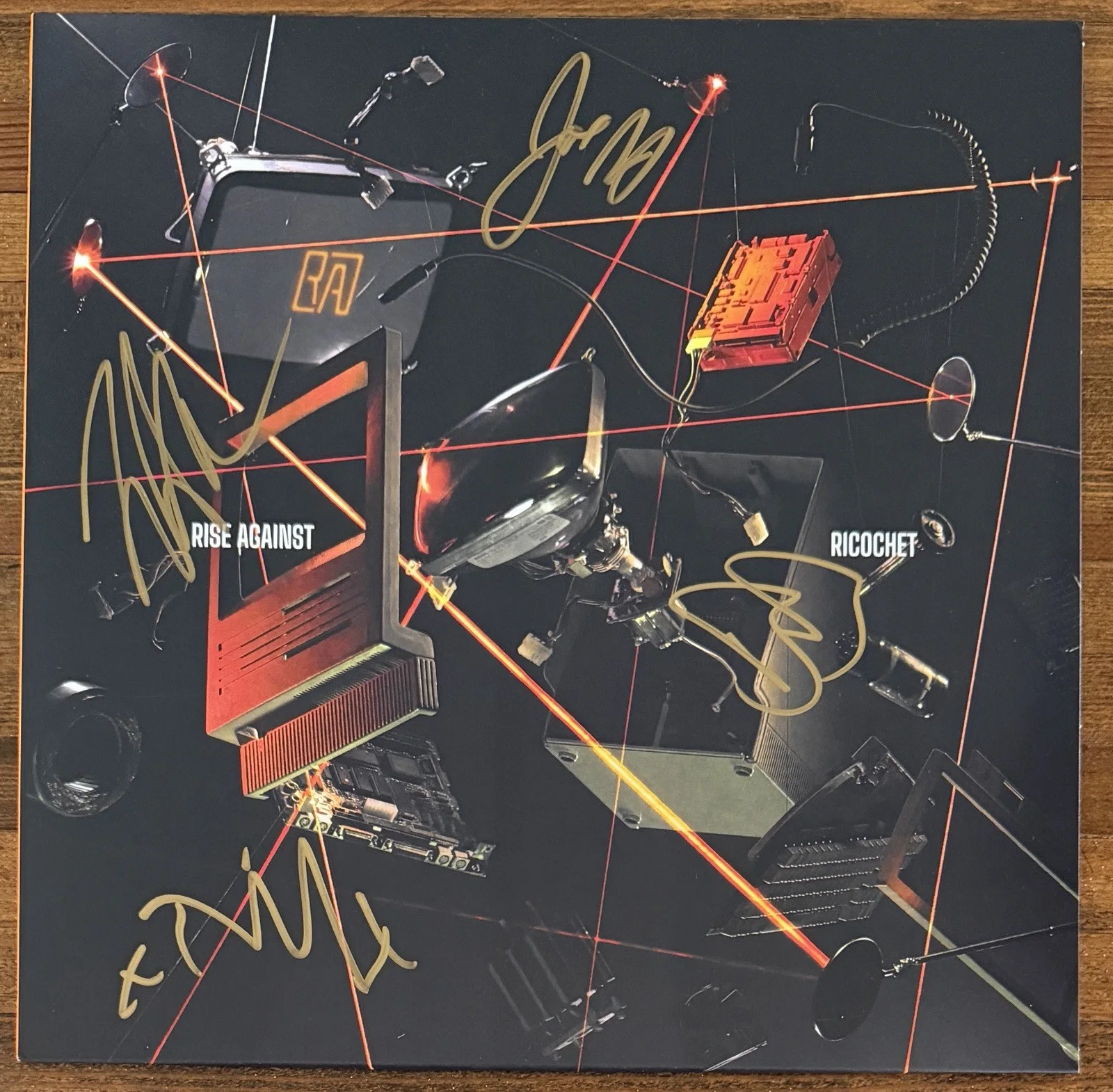 ENTIRE BAND SIGNED RISE AGAINST RICOCHET ORANGE VINYL LP COVER BECKETT BAS COA, изображение 2