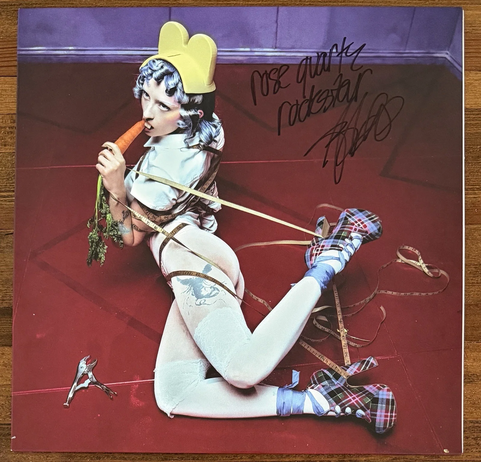 Ashnikko SIGNED WITH LYRICS Smoochies White Vinyl LP Beckett BAS COA Autograph, image 2