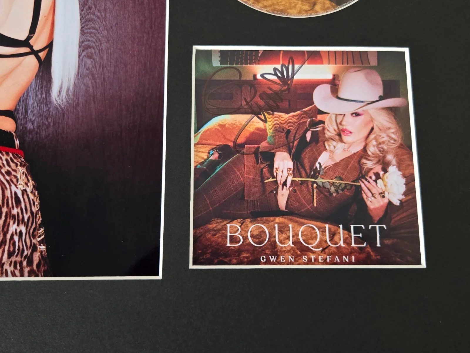 Gwen Stefani Signed CD + Photo Display 16x20 Framed, image 2