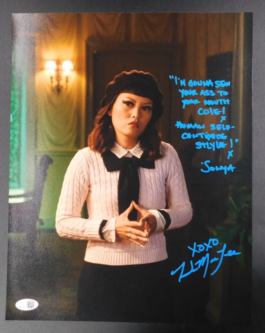 Hana Mae Lee — Hana Mae Lee Signed / Autographed 11x14 Photo Inscribed Pitch Perfect JSA COA