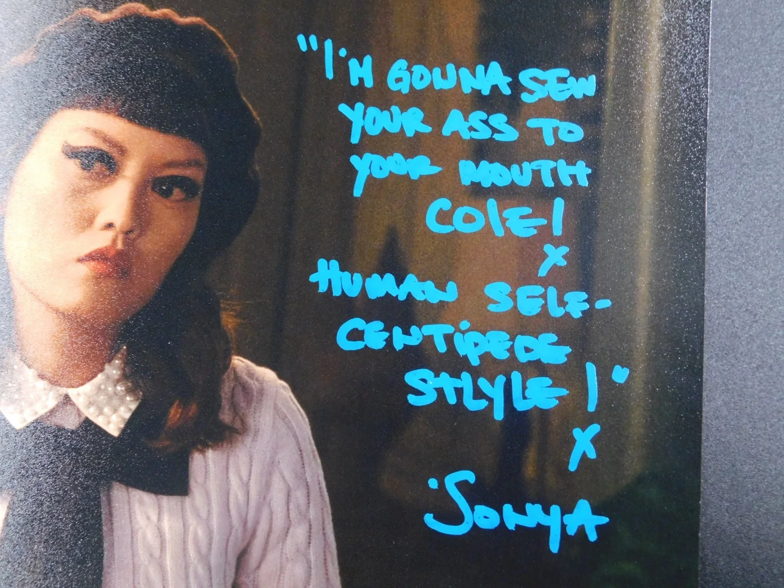 Hana Mae Lee — Hana Mae Lee Signed / Autographed 11x14 Photo Inscribed Pitch Perfect JSA COA, изображение 3