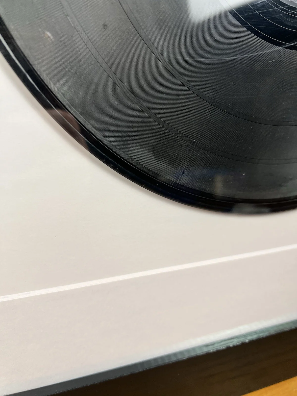 Pink Floyd Genuine Framed Album Cover Dark Side Of The Moon Vinyl Record, изображение 5