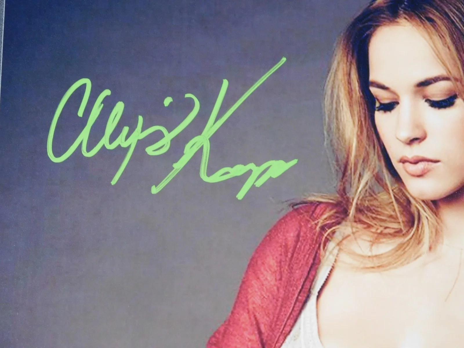 Alexis Knapp — Alexis Knapp Signed / Autographed 11x14 Photo JSA, изображение 2