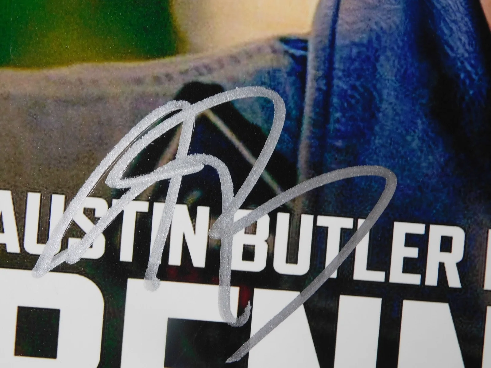 Austin Butler — Austin Butler Signed/Autographed 11x14 Photo The Bikeriders JSA COA, изображение 2