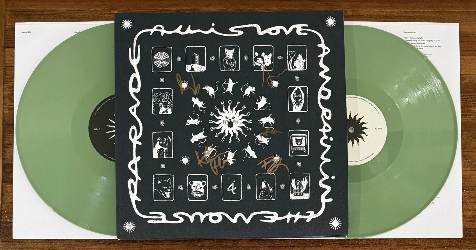 BAND SIGNED Of Monsters And Men All Is Love And Pain Mouse VINYL BECKETT BAS COA, изображение 5