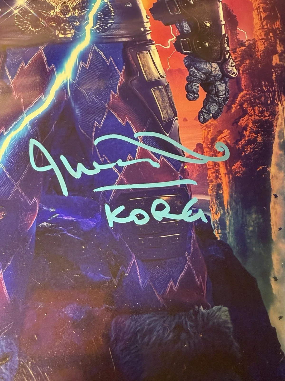 Taika Waititi — TAIKA WAITITI SIGNED 'THE AVENGERS' THOR KORG 8x10 PHOTO B BECKETT COA BAS, image 3
