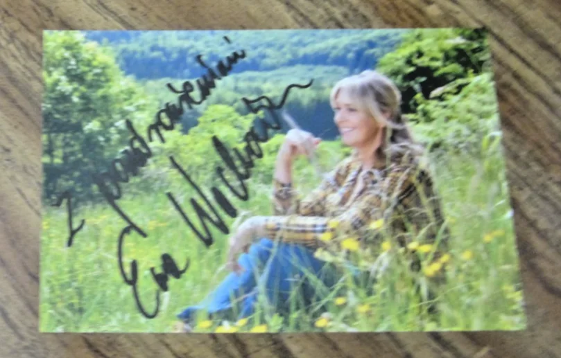 Ewa Wachowicz — Ewa Wachowicz Television Host Autographed Signed 4X6 Photo "Ewa cookuje"