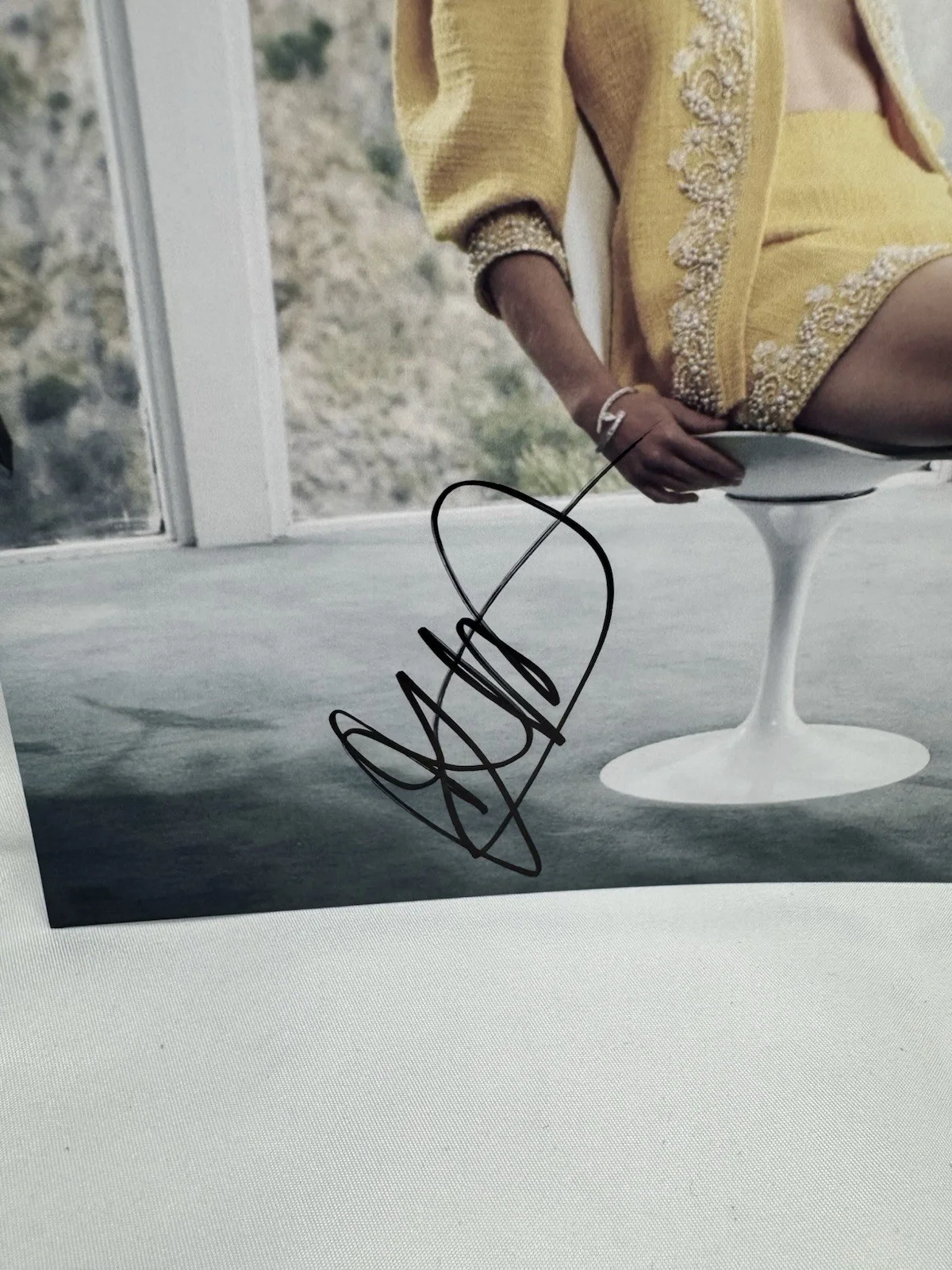 Grace Van Patten — Grace Van Patten Autograph Signed 8.5x11 Photo Actress Tell Me Lies, изображение 2