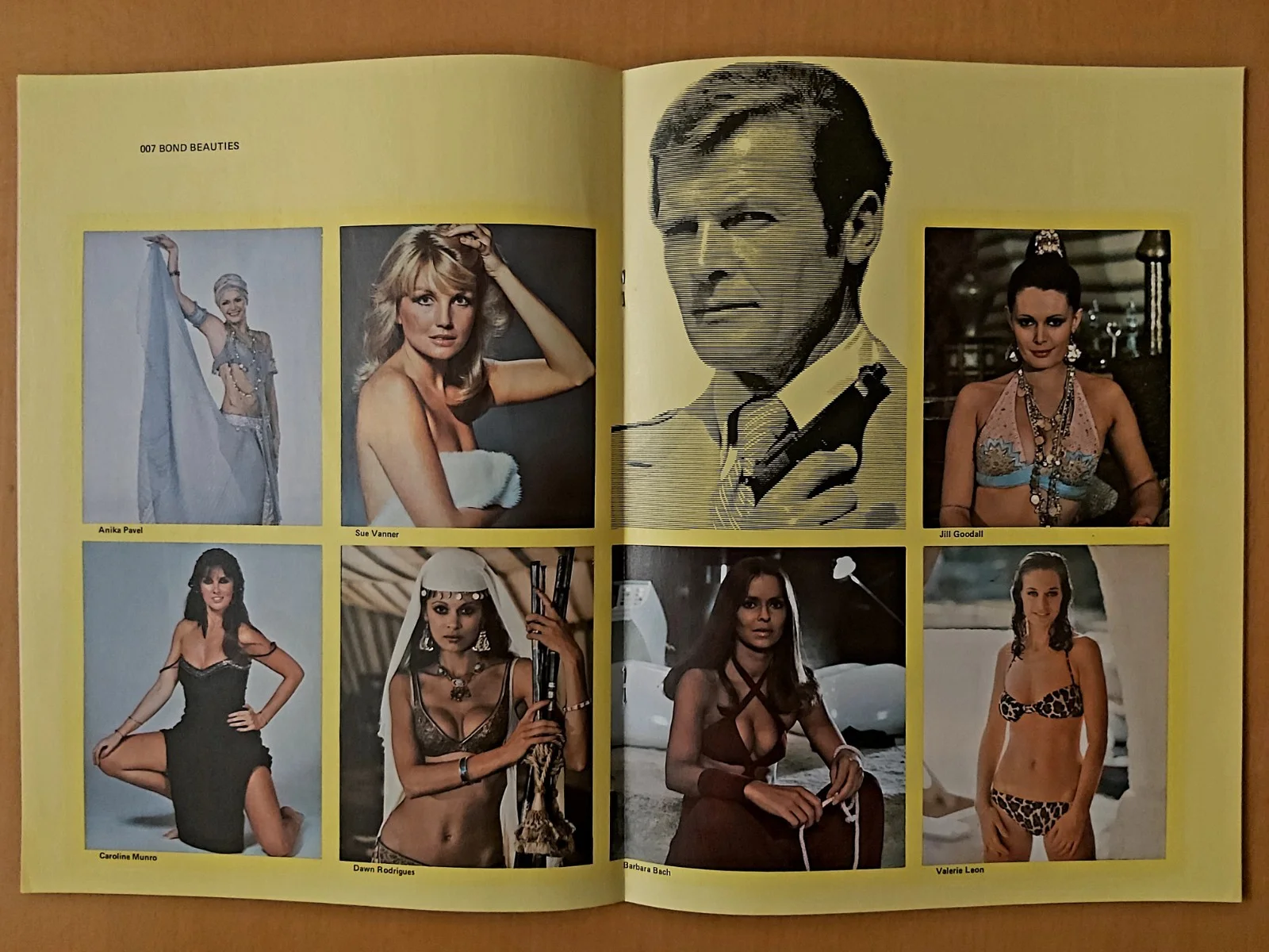 THE SPY WHO LOVED ME , JAMES BOND ORIGINAL 1977 BROCHURE 20 PAGES' 12 X 9 ", изображение 3