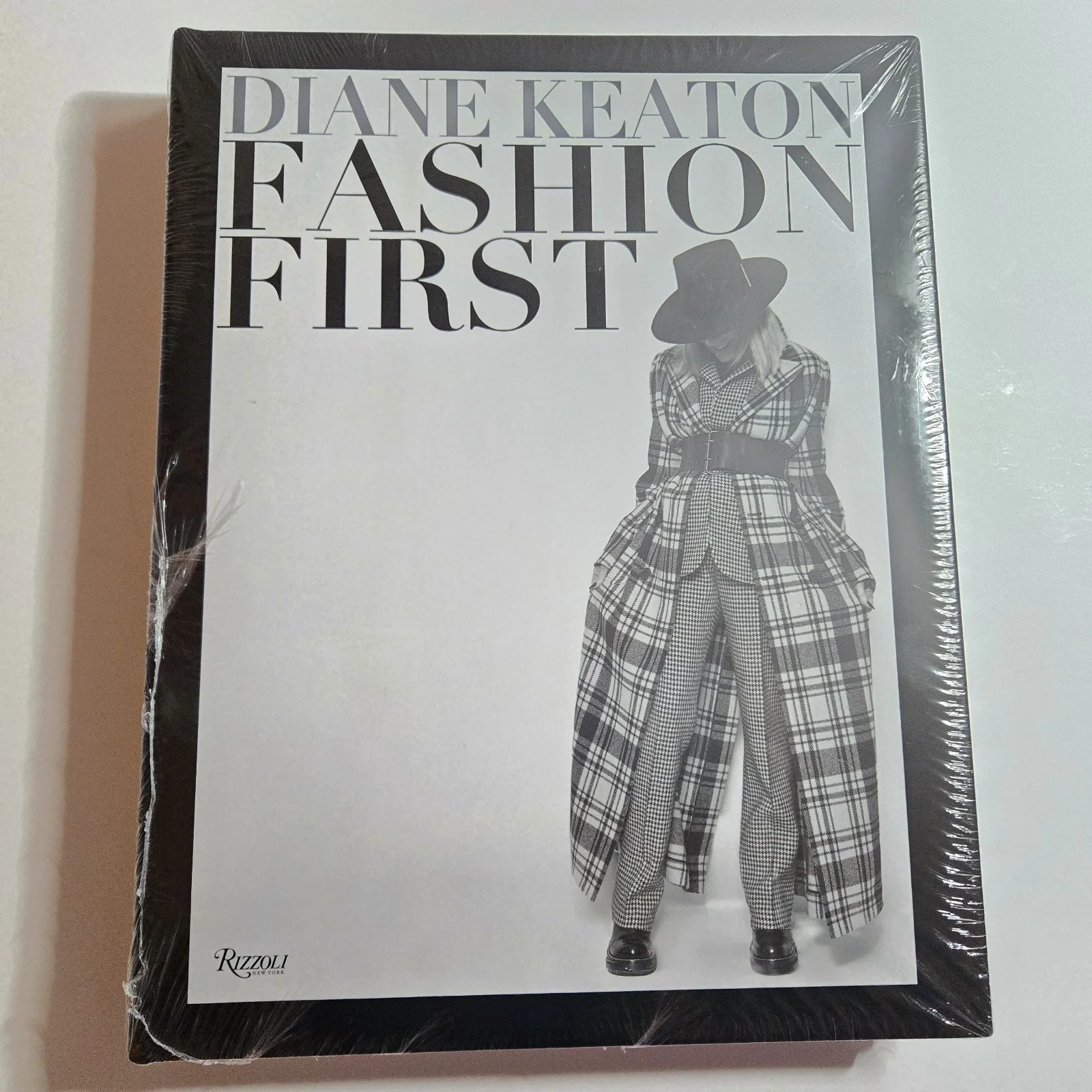 Diane Keaton SIGNED Fashion First Autographed Book BAM Exclusive Sealed NEW, изображение 4