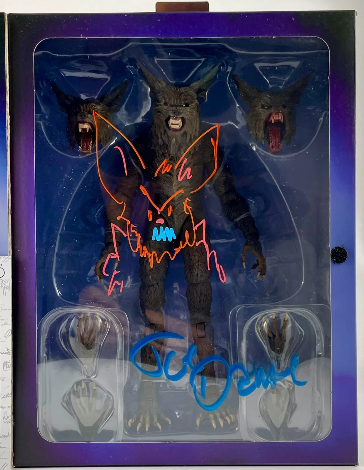 Joe Dante — Joe Dante Signed The Howling Ultimate Werewolf NECA Figure Autograph JSA COA, изображение 2