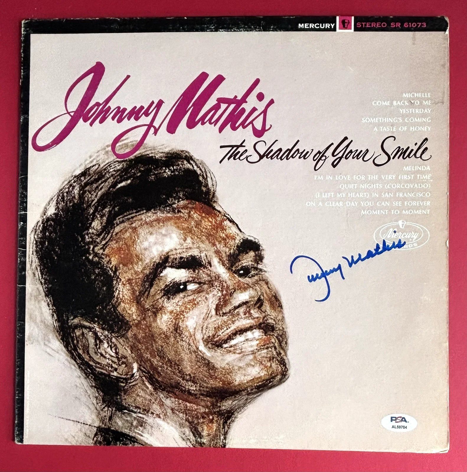 JOHNNY MATHIS Signed THE SHADOW OF YOUR SMILE Vinyl LP Record Album PSA DNA COA, изображение 2