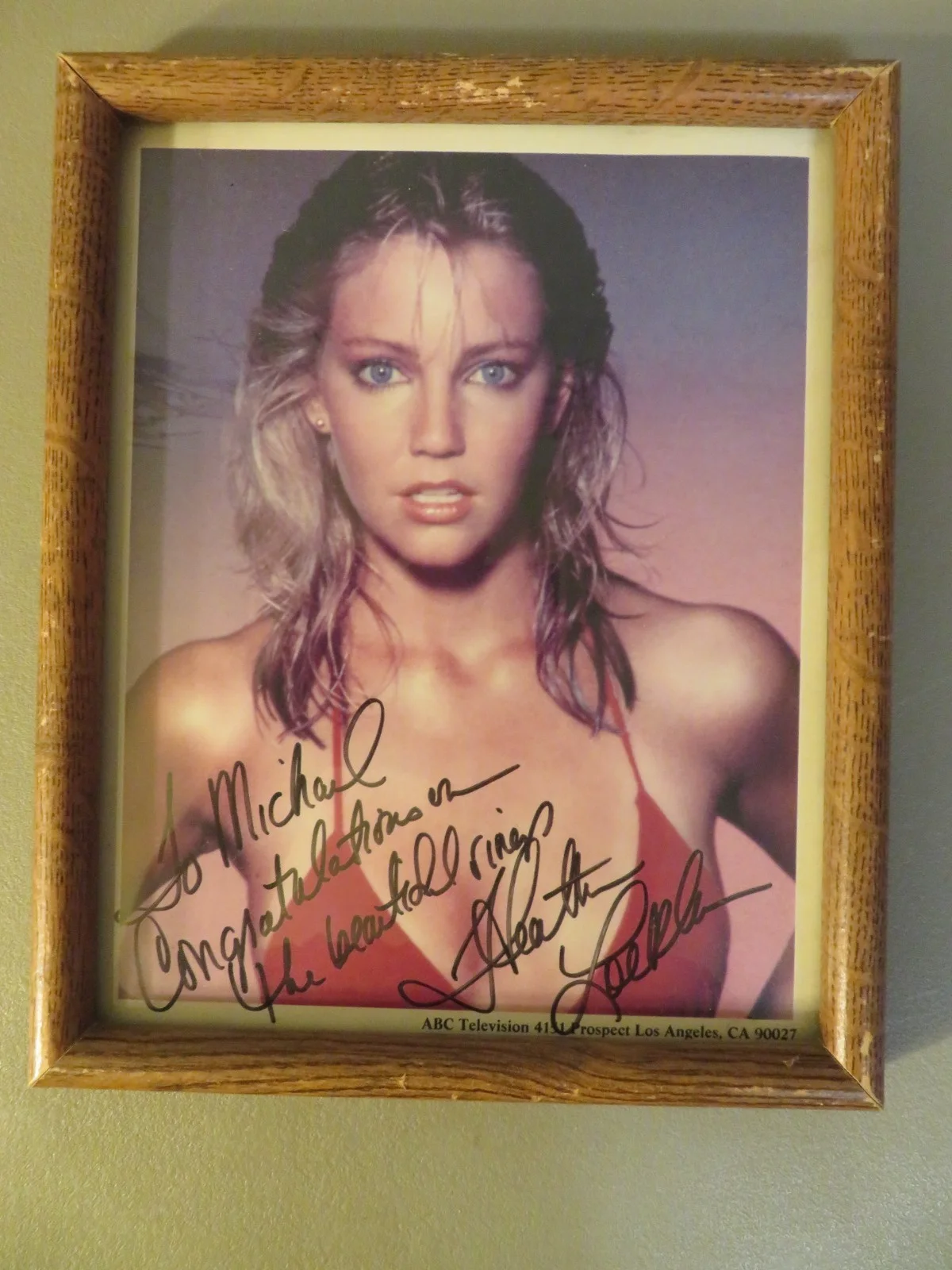 Heather Locklear — Vintage Heather Locklear in Bathing Suit Autographed 8x10 Picture