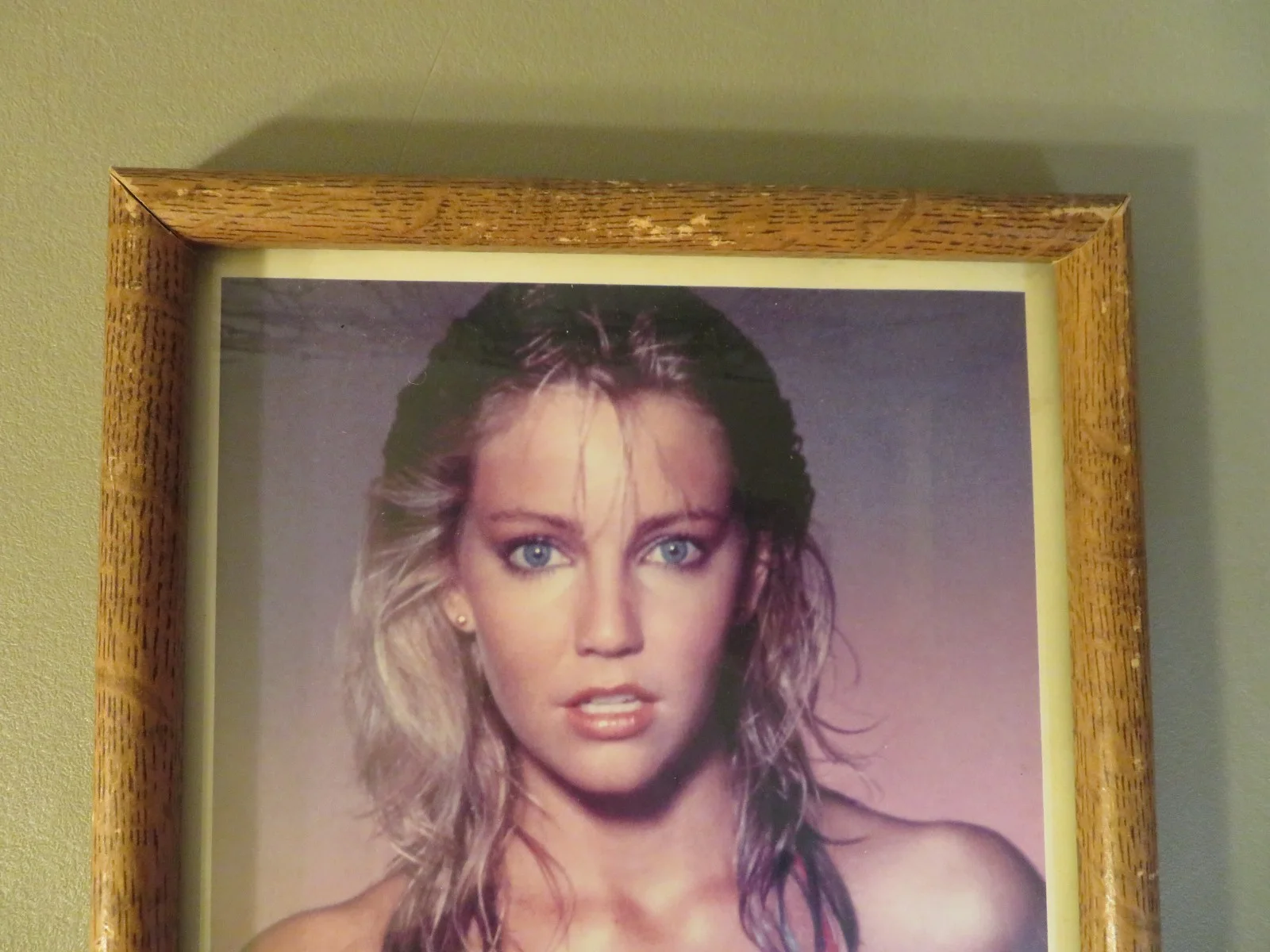 Heather Locklear — Vintage Heather Locklear in Bathing Suit Autographed 8x10 Picture, image 2