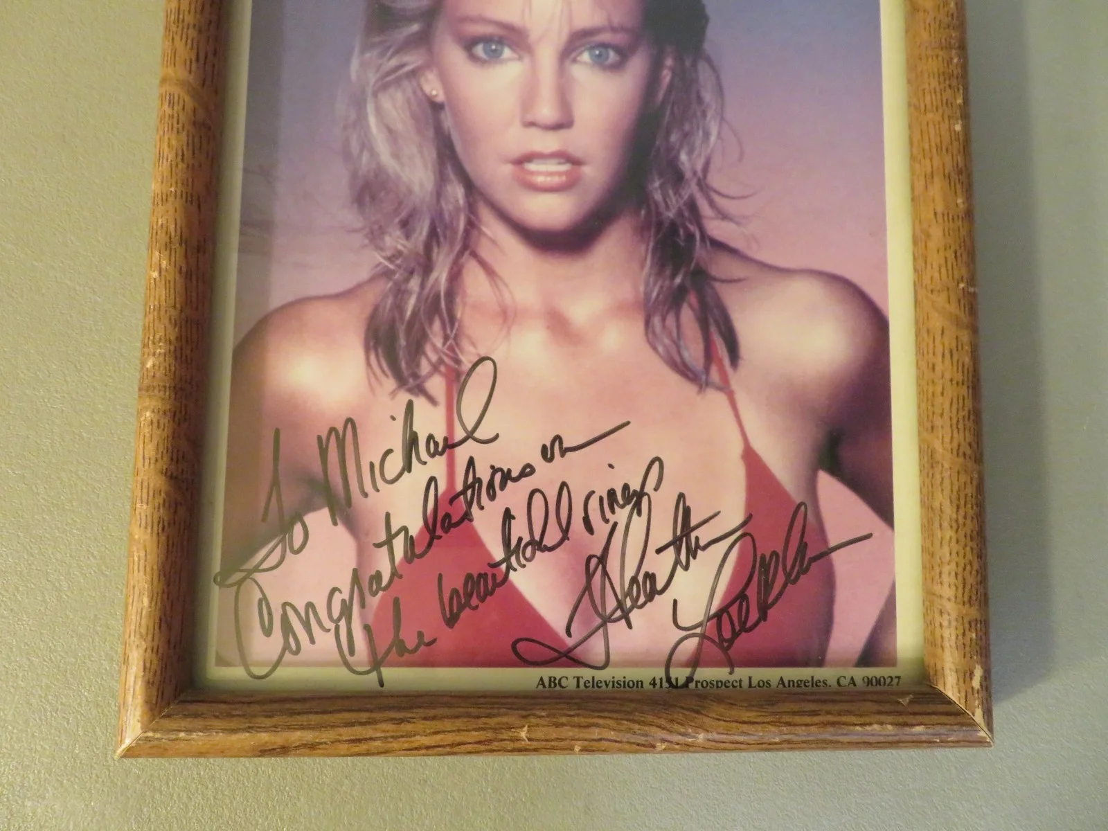 Heather Locklear — Vintage Heather Locklear in Bathing Suit Autographed 8x10 Picture, image 3