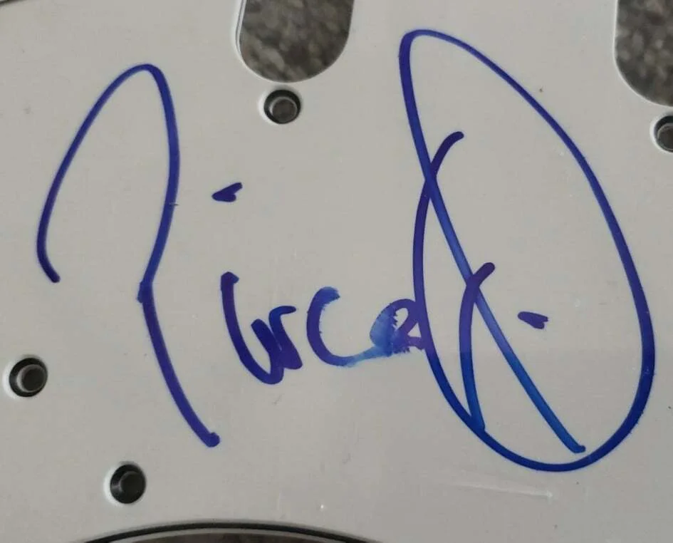 Pierce Brosnan 007: Signed Guitar Pickguard with COA, image 2