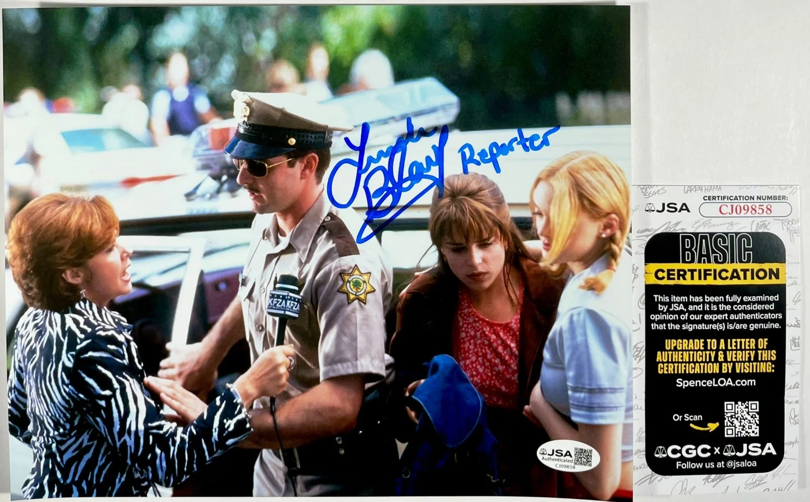 Linda Blair — Linda Blair Signed Scream 8x10 Photo Authentic Autograph Reporter JSA COA