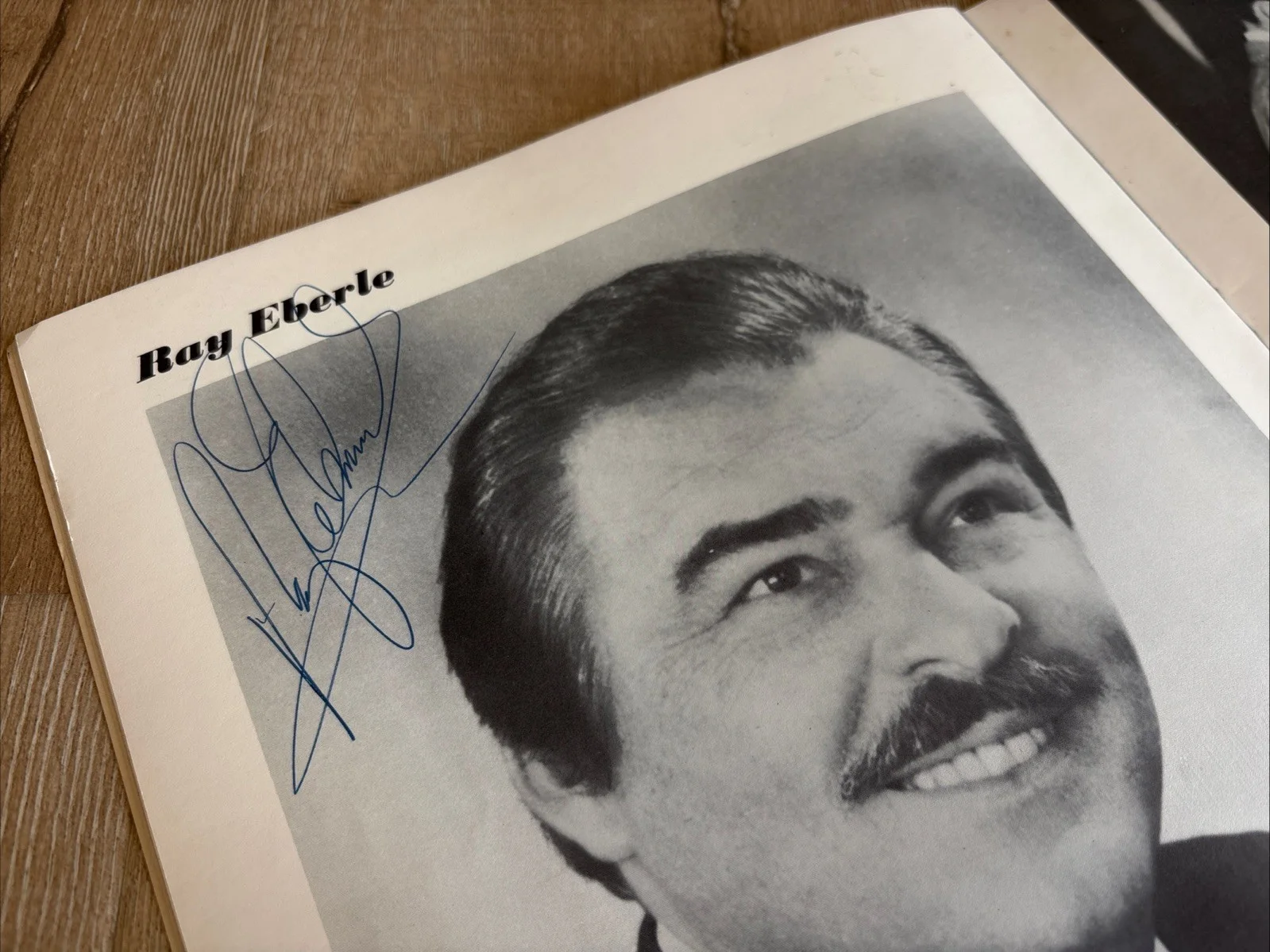 RAY EBERLE SIGNED 1977 Concert Program Vtg Glenn Miller Salute Anaheim Conv Ctr, image 2