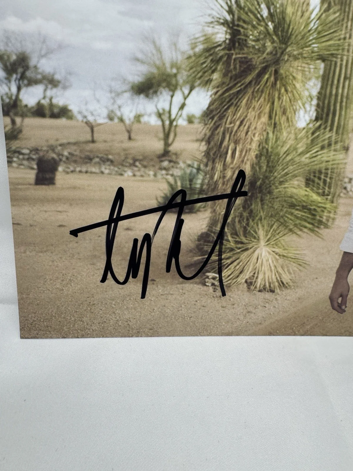 Tyler Dial Signed 8.5x11 Photo Country Music Electric West Bordertown, изображение 2