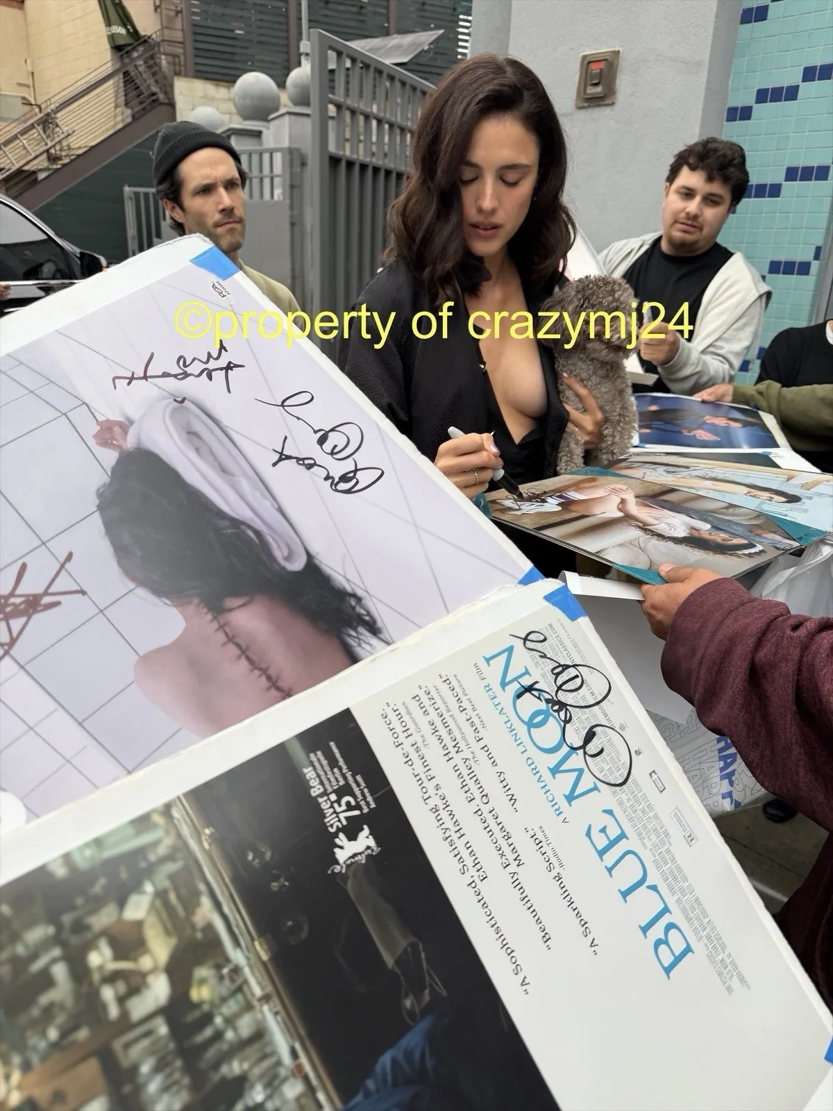 Demi Moore Margaret Qualley Signed The Substance Poster Autograph Proof PSA COA, изображение 2