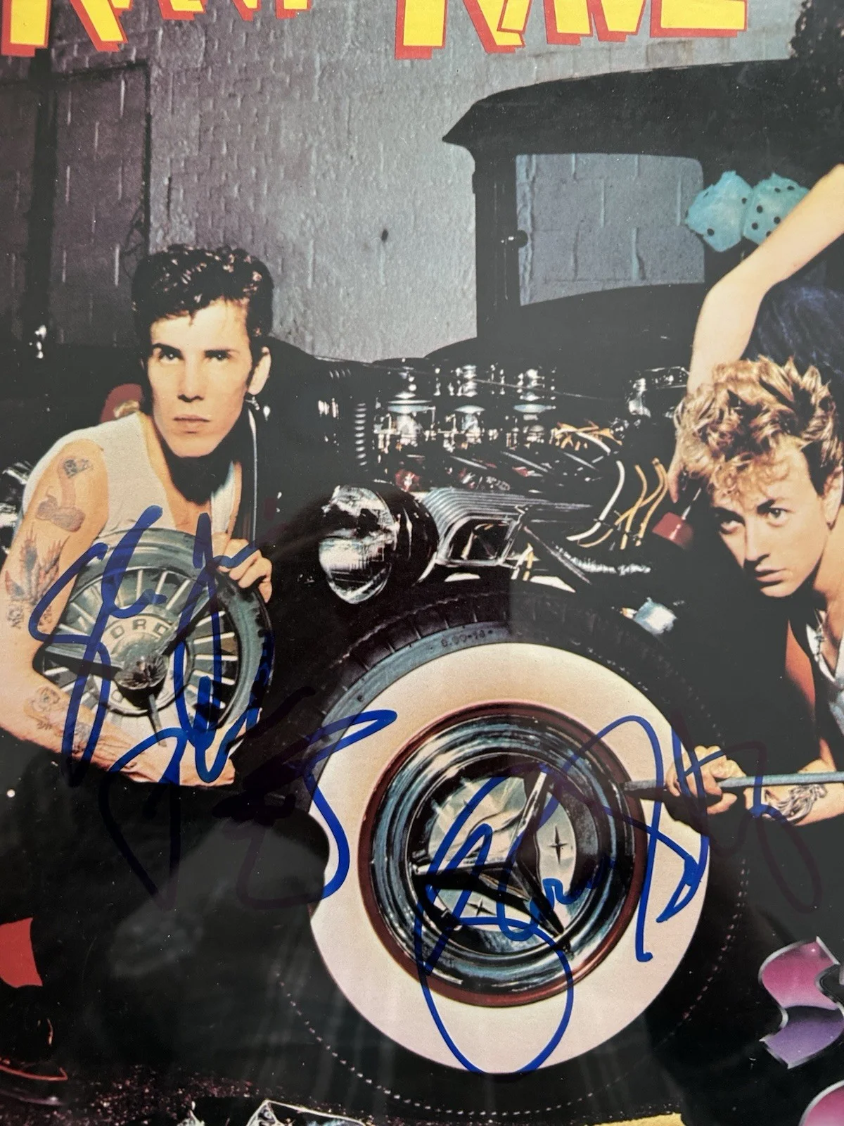 BRIAN SETZER and THE STRAY CATS autographed LP COVER, image 2