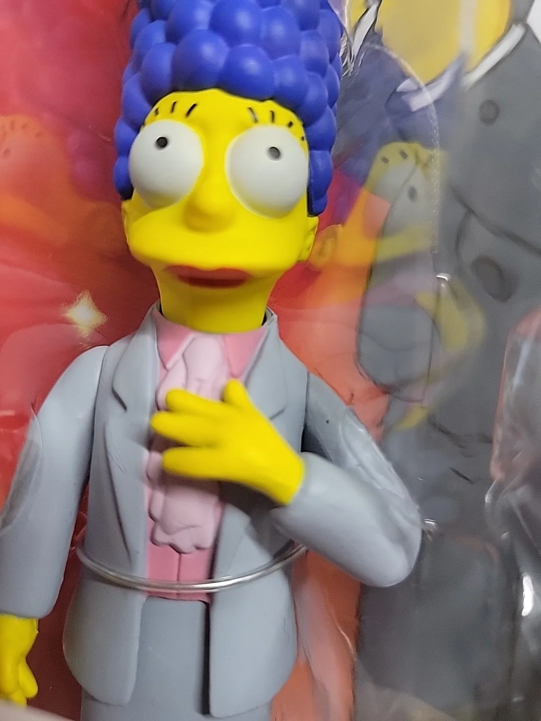 Marge Simpson 25 Greatest SIMPSONS FIGURINE, image 3