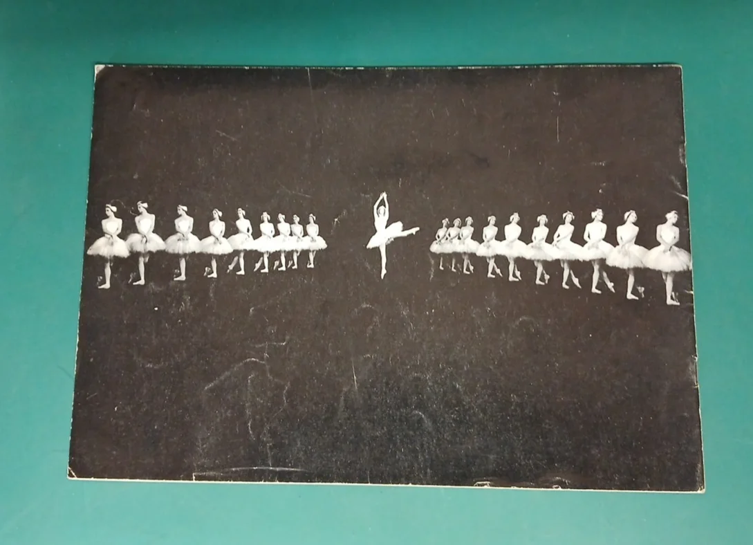 Original 1966 Cinema Programme, Fonteyn And Nureyev In Swan Lake, изображение 5